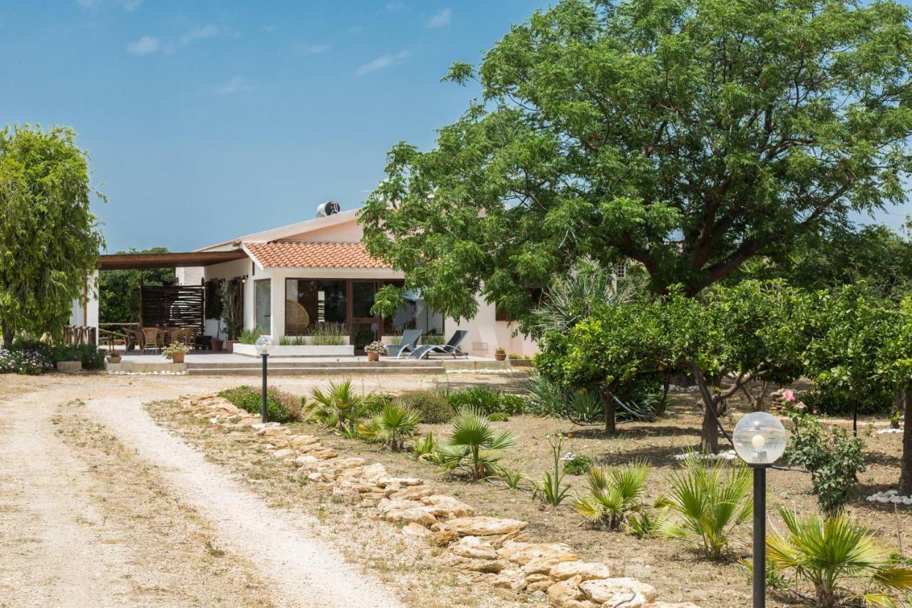 Villa Ammaliante Menfi Eksteriør bilde